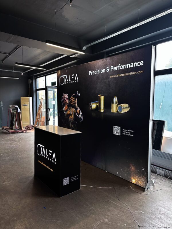 Moduler fuar stand lightbox kiralama rafli banko 100x100 bankoIMG 1928 scaled